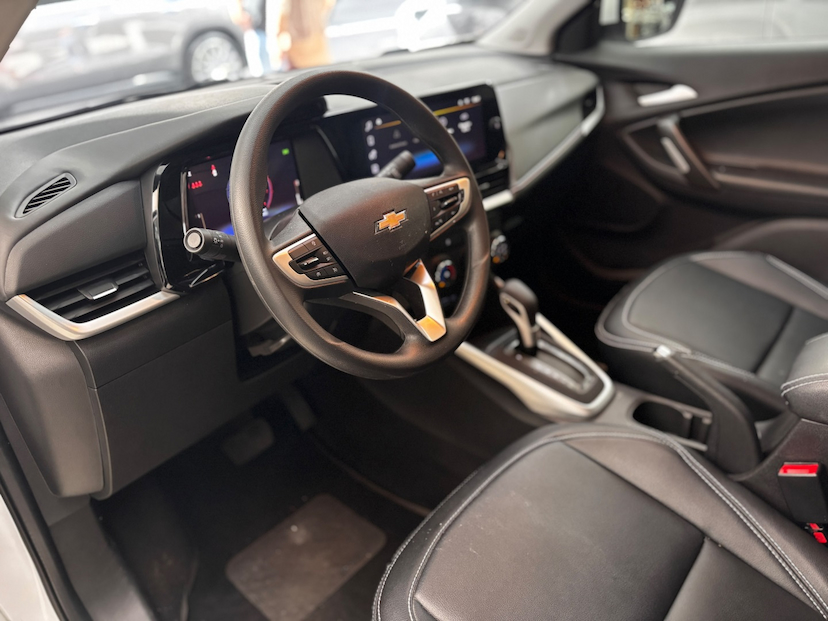 Foto do veículo CHEVROLET TRACKER 1.0 TURBO FLEX LT AUTOMÁTICO 2026 6.914 KM 117.777,00