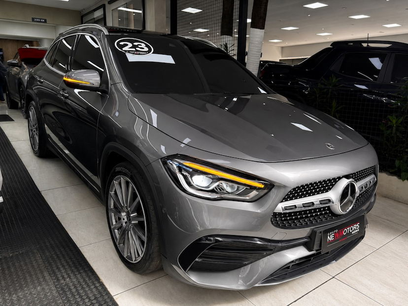 Foto do veículo MERCEDES-BENZ GLA 200 1.3 GCI GASOLINA AMG LINE 7G-DCT 2023 25.961 KM 242.777,00