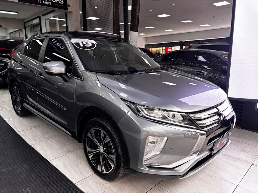Foto do veículo MITSUBISHI ECLIPSE CROSS 1.5 MIVEC TURBO GASOLINA HPE-S CVT 2019 67.085 KM 109.777,00