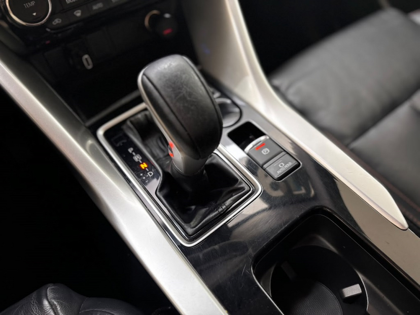 Foto do veículo MITSUBISHI ECLIPSE CROSS 1.5 MIVEC TURBO GASOLINA HPE-S CVT 2019 67.085 KM 109.777,00