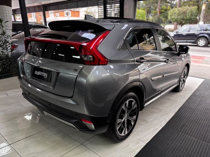 Foto do veículo MITSUBISHI ECLIPSE CROSS 1.5 MIVEC TURBO GASOLINA HPE-S CVT 2019 67.085 KM 109.777,00