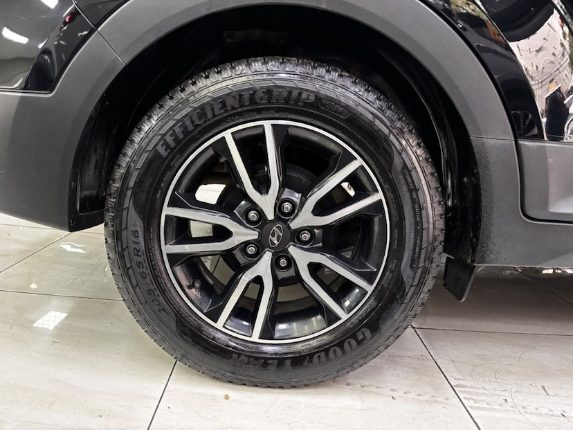 Foto do veículo HYUNDAI CRETA 1.6 16V FLEX ATTITUDE AUTOMÁTICO 2019 72.718 KM 86.777,00