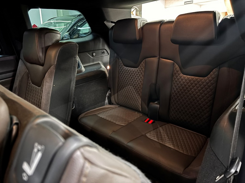 Foto do veículo JEEP COMMANDER 2.0 TD380 TURBO DIESEL OVERLAND AT9 2022 39.200 KM 174.777,00