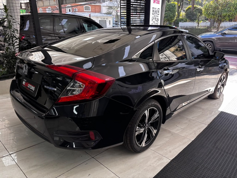 Foto do veículo HONDA CIVIC 1.5 16V TURBO GASOLINA TOURING 4P CVT 2019 78.061 KM 121.990,00