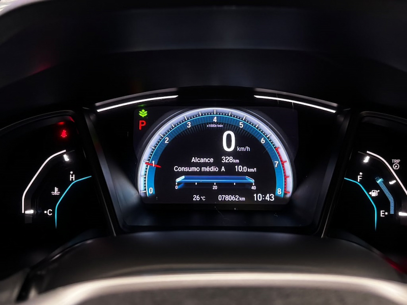 Foto do veículo HONDA CIVIC 1.5 16V TURBO GASOLINA TOURING 4P CVT 2019 78.061 KM 121.990,00