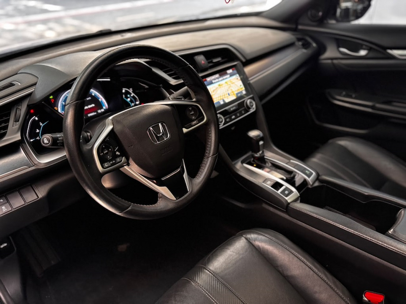 Foto do veículo HONDA CIVIC 1.5 16V TURBO GASOLINA TOURING 4P CVT 2019 78.061 KM 121.990,00