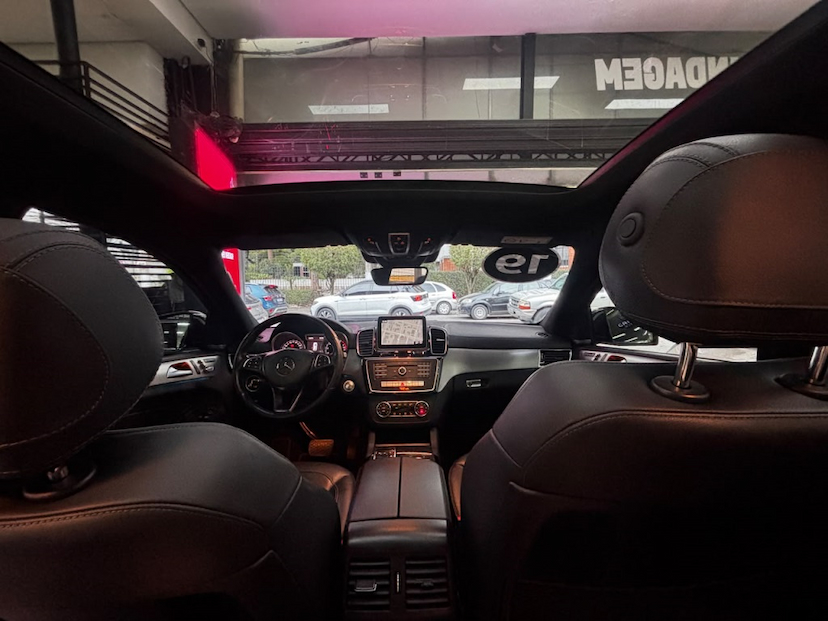 Foto do veículo MERCEDES-BENZ GLE 400 3.0 V6 GASOLINA HIGHWAY COUPÉ 4MATIC 9G-TRONIC 2019 45.942 KM 299.777,00