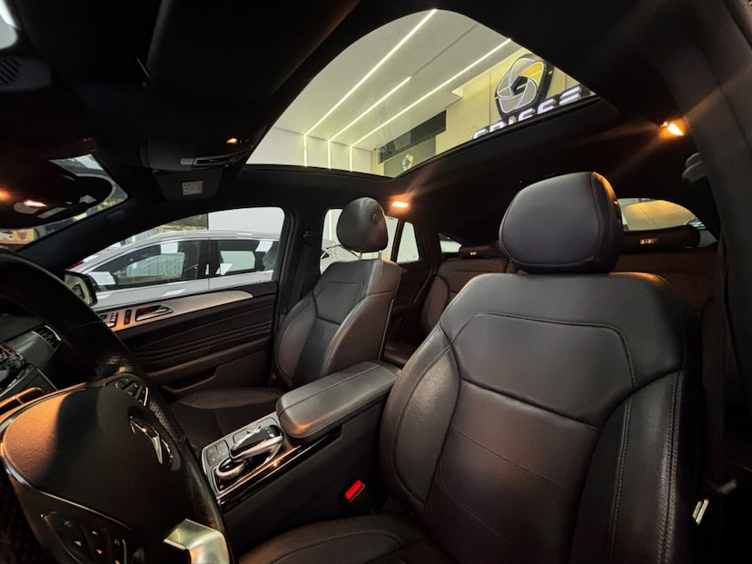 Foto do veículo MERCEDES-BENZ GLE 400 3.0 V6 GASOLINA HIGHWAY COUPÉ 4MATIC 9G-TRONIC 2019 45.942 KM 299.777,00