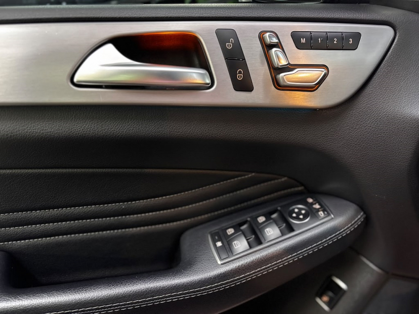 Foto do veículo MERCEDES-BENZ GLE 400 3.0 V6 GASOLINA HIGHWAY COUPÉ 4MATIC 9G-TRONIC 2019 45.942 KM 299.777,00