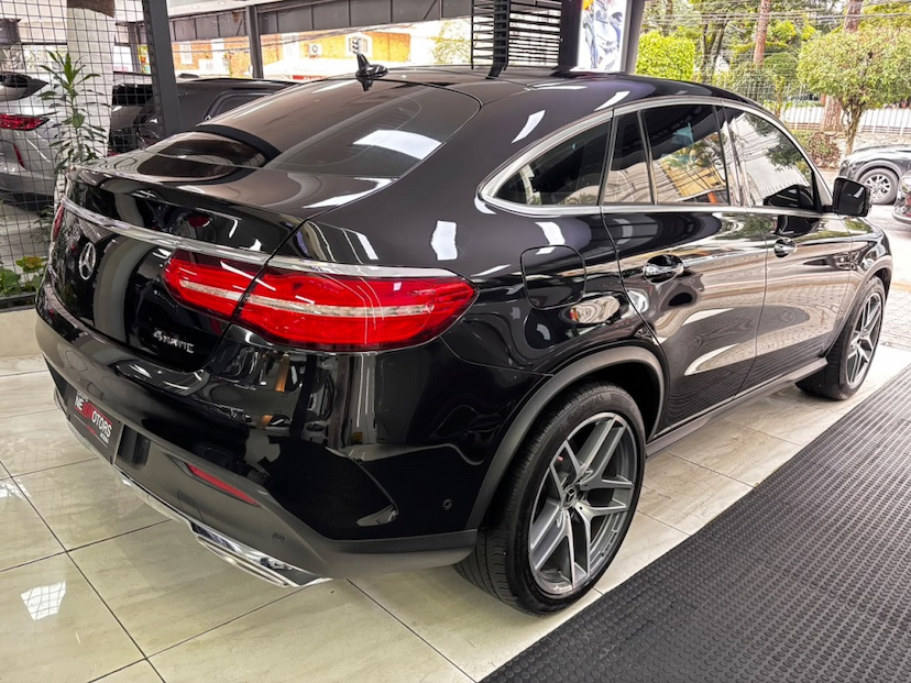 Foto do veículo MERCEDES-BENZ GLE 400 3.0 V6 GASOLINA HIGHWAY COUPÉ 4MATIC 9G-TRONIC 2019 45.942 KM 299.777,00