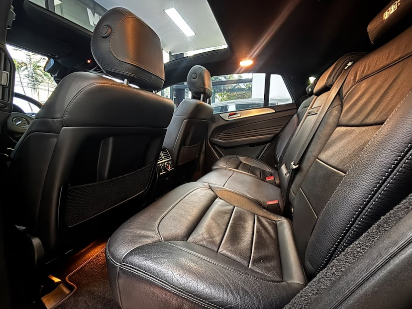Foto do veículo MERCEDES-BENZ GLE 400 3.0 V6 GASOLINA HIGHWAY COUPÉ 4MATIC 9G-TRONIC 2019 45.942 KM 299.777,00