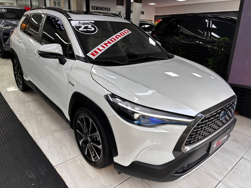 Foto do veículo TOYOTA COROLLA CROSS 1.8 VVT-I HYBRID FLEX XRX CVT 2023 23.381 KM 229.777,00
