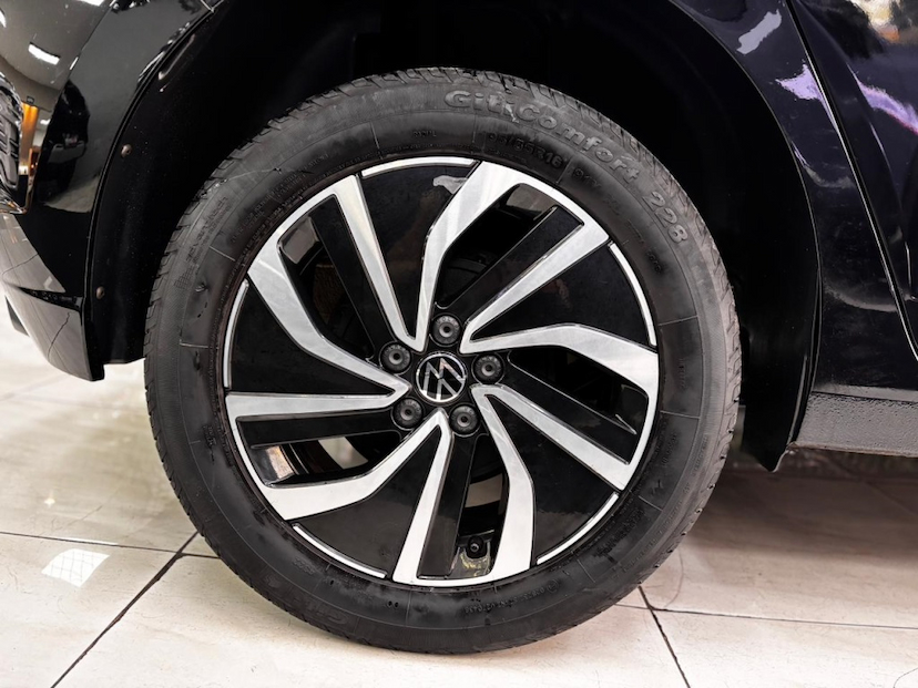 Foto do veículo VOLKSWAGEN POLO 1.0 170 TSI HIGHLINE AUTOMÁTICO 2023 39.623 KM 98.777,00