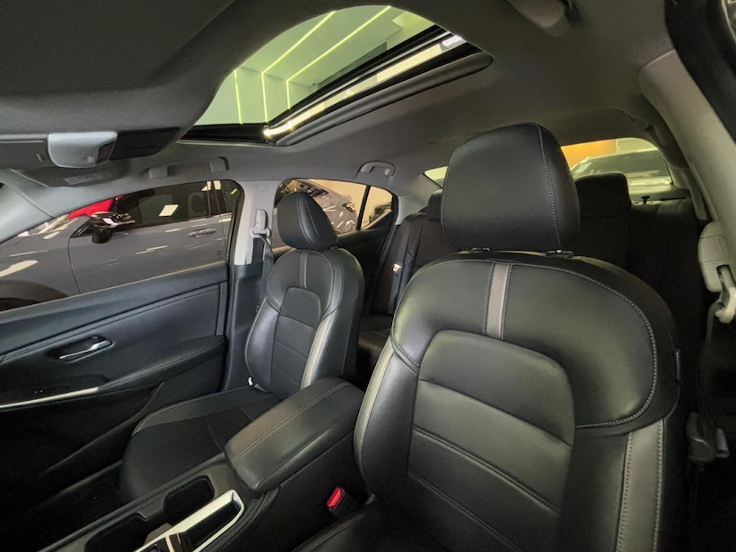 Foto do veículo NISSAN SENTRA 2.0 16V GASOLINA EXCLUSIVE XTRONIC 2023 24.263 KM 132.777,00