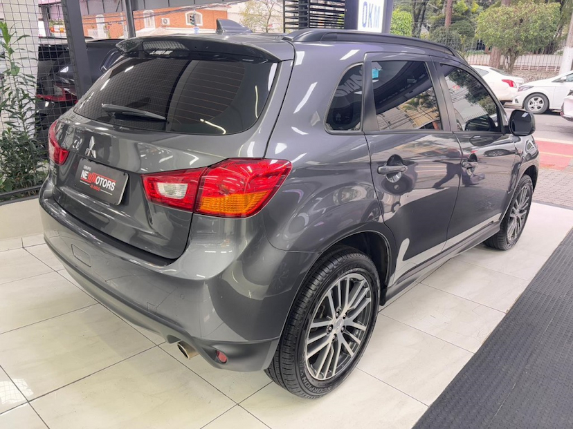 Foto do veículo MITSUBISHI ASX 2.0 4X2 16V FLEX 4P AUTOMÁTICO 2018 76.291 KM 86.777,00