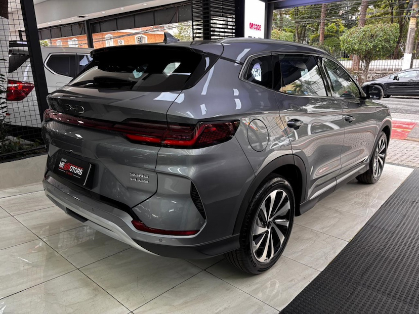 Foto do veículo BYD SONG PLUS 1.5 DM-I TURBO HÍBRIDO AUTOMÁTICO 2027 0 KM 319.990,00