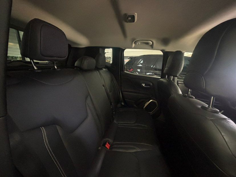 Foto do veículo JEEP RENEGADE 1.8 16V FLEX LIMITED 4P AUTOMÁTICO 2017 49.236 KM 74.777,00