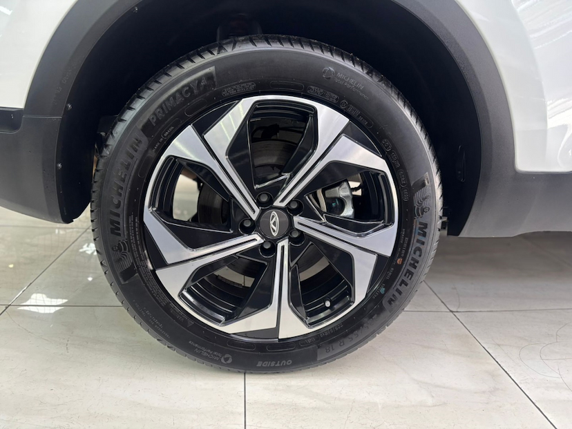 Foto do veículo CAOA CHERY TIGGO 5X PRO 1.5 VVT TURBO IFLEX CVT 2023 33.196 KM 115.777,00