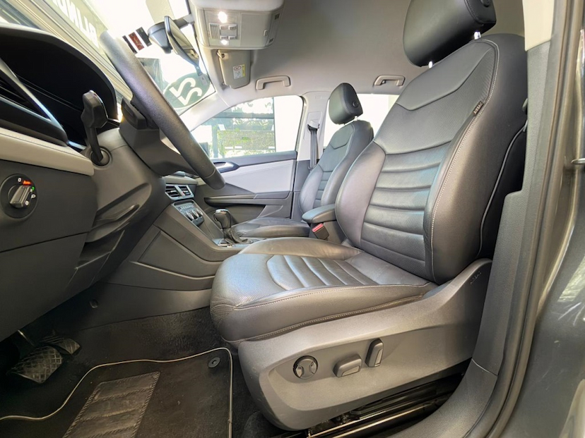 Foto do veículo VOLKSWAGEN TAOS 1.4 250 TSI TOTAL FLEX COMFORTLINE AUTOMÁTICO 2022 47.558 KM 119.777,00