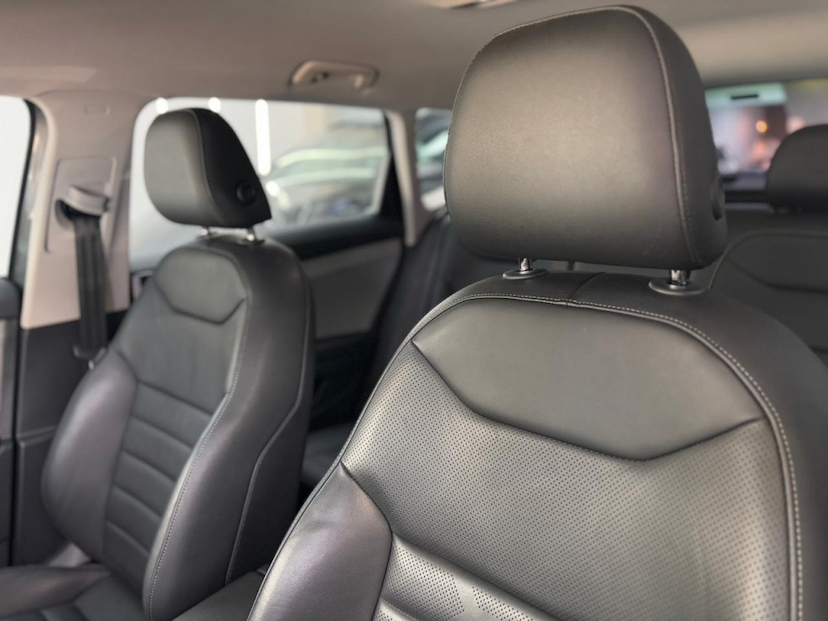 Foto do veículo VOLKSWAGEN TAOS 1.4 250 TSI TOTAL FLEX COMFORTLINE AUTOMÁTICO 2022 47.558 KM 119.777,00