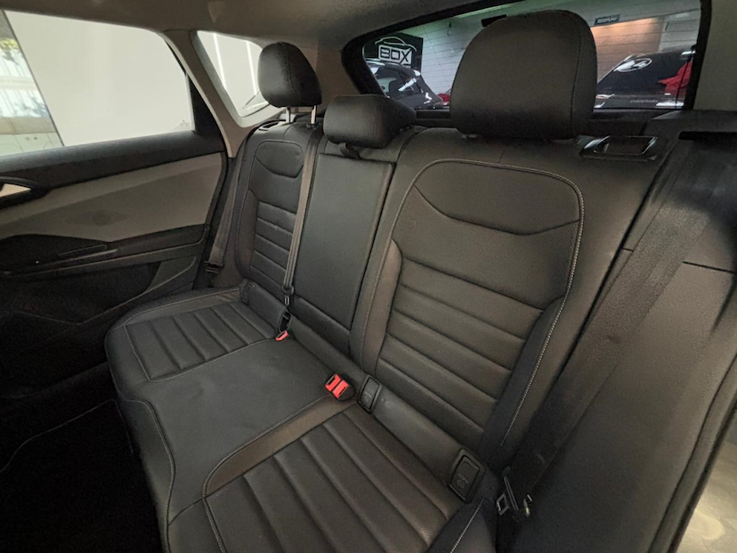 Foto do veículo VOLKSWAGEN TAOS 1.4 250 TSI TOTAL FLEX COMFORTLINE AUTOMÁTICO 2022 47.558 KM 119.777,00
