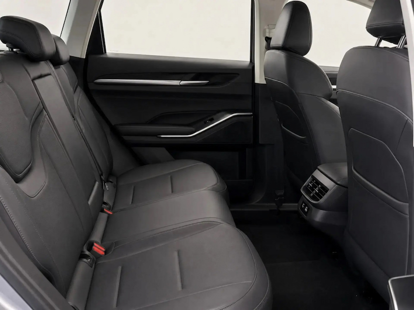 Foto do veículo GWM HAVAL H6 1.5 FLEX HEV ONE E-TRACTION 2027 0 KM 264.900,00