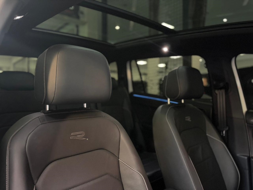 Foto do veículo VOLKSWAGEN TIGUAN 2.0 300 TSI GASOLINA ALLSPACE R-LINE AUTOMÁTICO 2025 15.867 KM 242.777,00