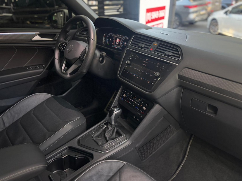 Foto do veículo VOLKSWAGEN TIGUAN 2.0 300 TSI GASOLINA ALLSPACE R-LINE AUTOMÁTICO 2025 15.867 KM 242.777,00