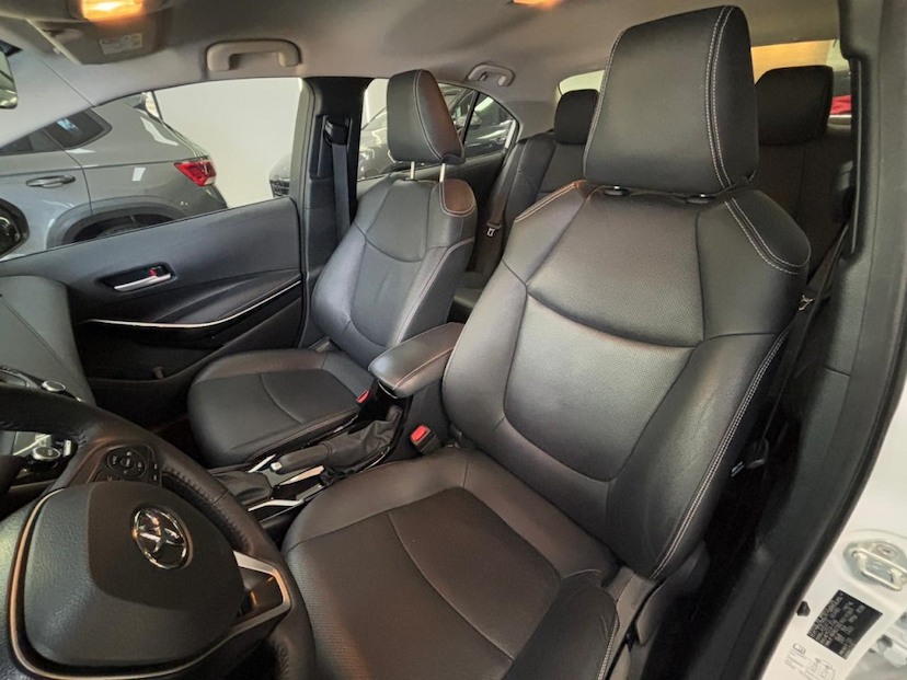 Foto do veículo TOYOTA COROLLA 2.0 VVT-IE FLEX XEI DIRECT SHIFT 2024 42.712 KM 139.777,00