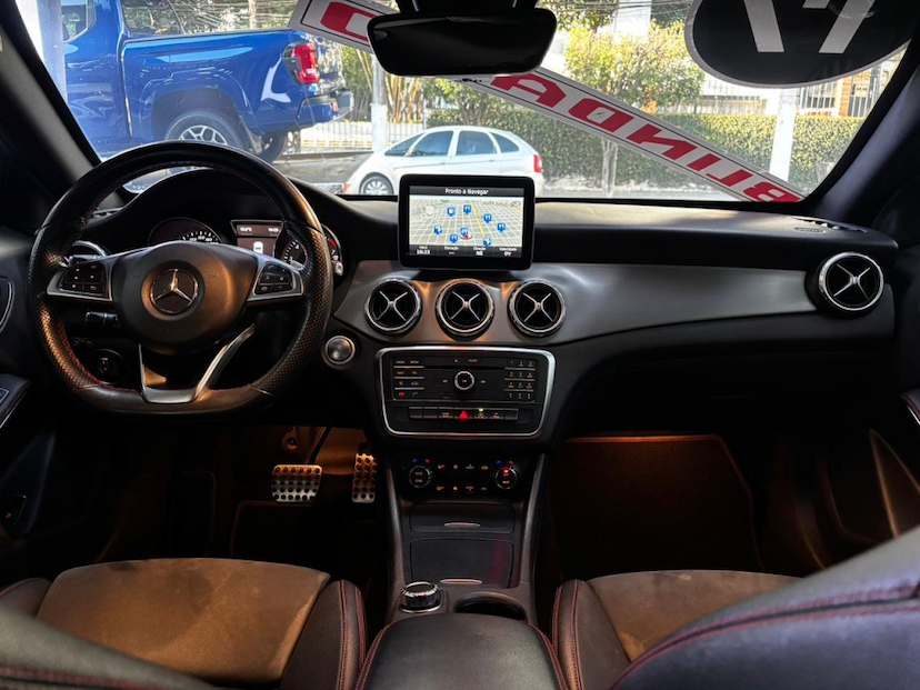 Foto do veículo MERCEDES-BENZ GLA 250 2.0 16V TURBO GASOLINA SPORT 4P AUTOMÁTICO 2017 90.162 KM 135.777,00