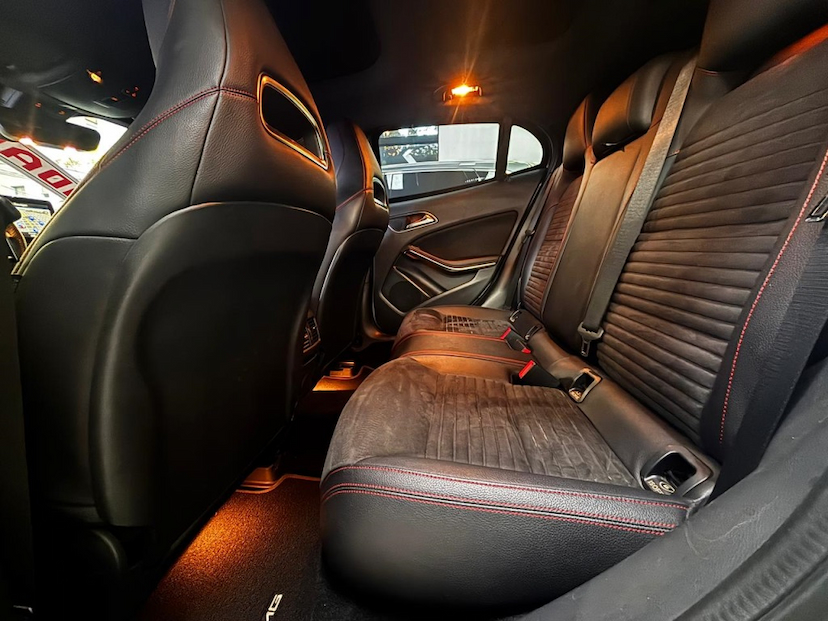 Foto do veículo MERCEDES-BENZ GLA 250 2.0 16V TURBO GASOLINA SPORT 4P AUTOMÁTICO 2017 90.162 KM 135.777,00