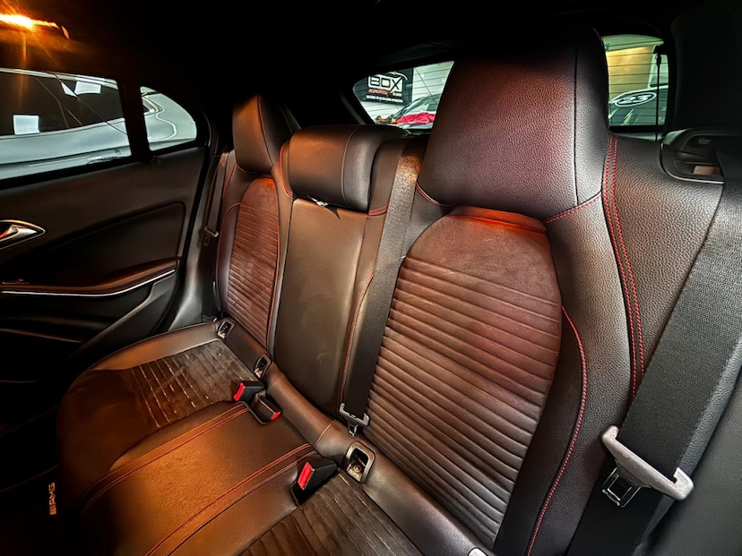 Foto do veículo MERCEDES-BENZ GLA 250 2.0 16V TURBO GASOLINA SPORT 4P AUTOMÁTICO 2017 90.162 KM 135.777,00