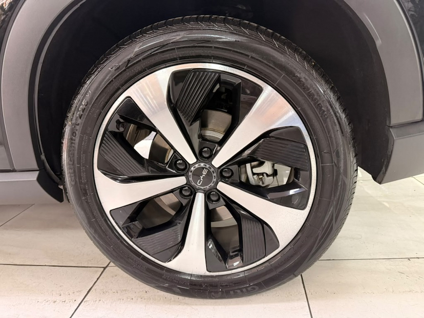 Foto do veículo BYD SONG PLUS 1.5 DM-I HÍBRIDO AUTOMÁTICO 2025 20.000 KM 188.777,00