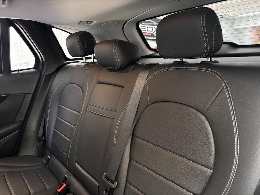 Foto do veículo MERCEDES-BENZ GLC 220D 2.0 TURBO DIESEL ENDURO 9G-TRONIC 2021 17.600 KM 227.777,00