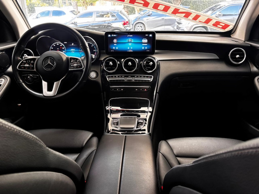 Foto do veículo MERCEDES-BENZ GLC 220D 2.0 TURBO DIESEL ENDURO 9G-TRONIC 2021 17.600 KM 227.777,00