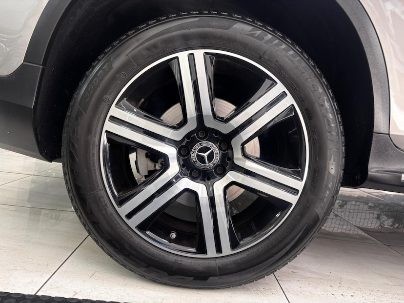 Foto do veículo MERCEDES-BENZ GLC 220D 2.0 TURBO DIESEL ENDURO 9G-TRONIC 2021 17.600 KM 227.777,00