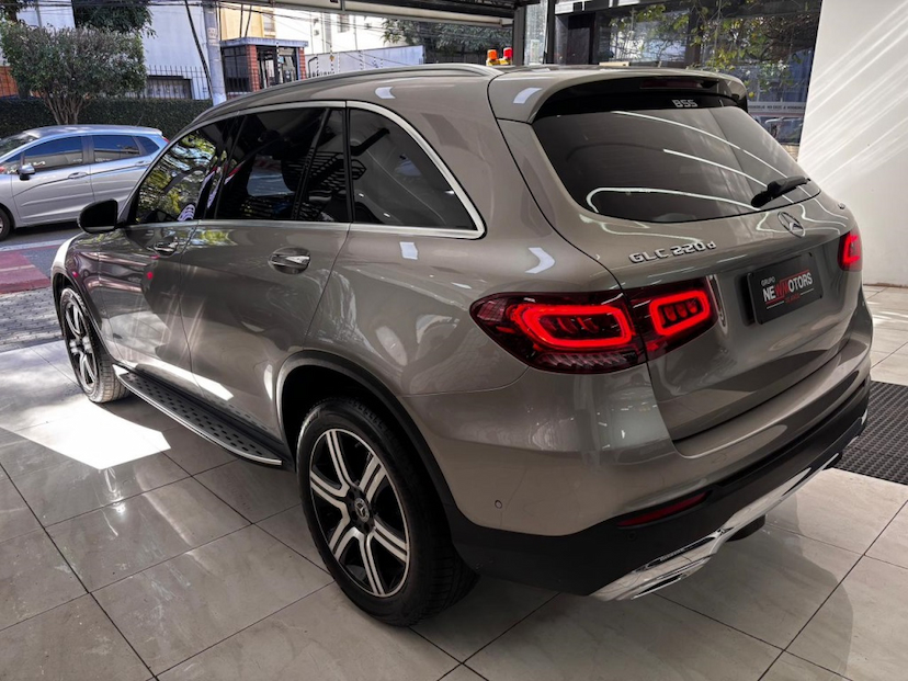 Foto do veículo MERCEDES-BENZ GLC 220D 2.0 TURBO DIESEL ENDURO 9G-TRONIC 2021 17.600 KM 227.777,00