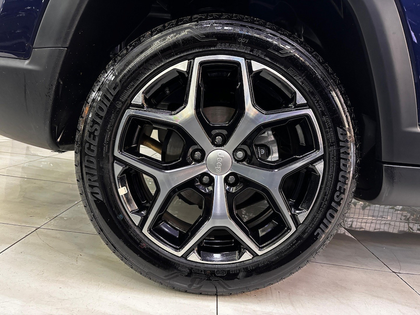 Foto do veículo JEEP COMPASS 1.3 T270 TURBO FLEX LONGITUDE AT6 2025 6.601 KM 159.777,00
