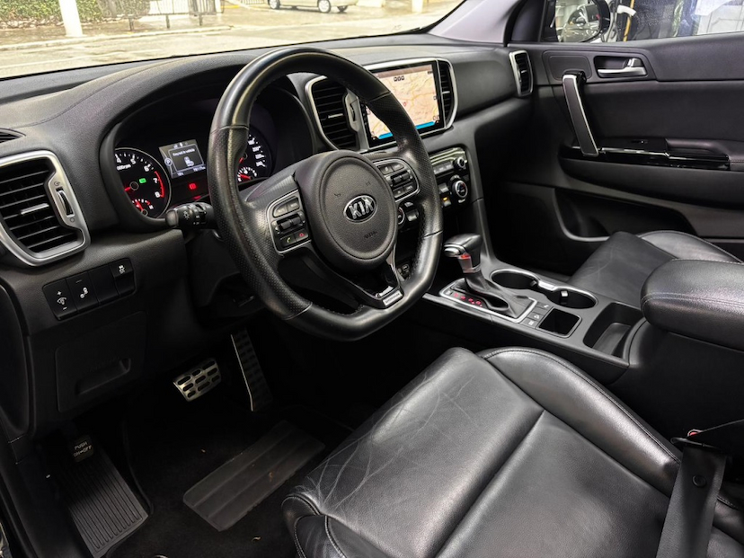 Foto do veículo KIA SPORTAGE 2.0 EX 4X2 16V FLEX 4P AUTOMÁTICO 2018 78.115 KM 117.777,00