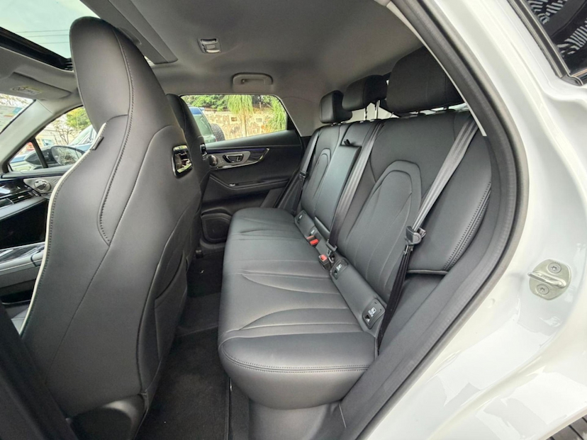 Foto do veículo OMODA 5 1.5 TGDI HEV PRESTIGE DHT 2027 0 KM 179.900,00