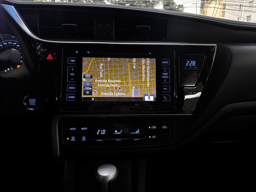 Foto do veículo TOYOTA COROLLA 2.0 XEI 16V FLEX 4P AUTOMÁTICO 2019 49.300 KM 113.777,00