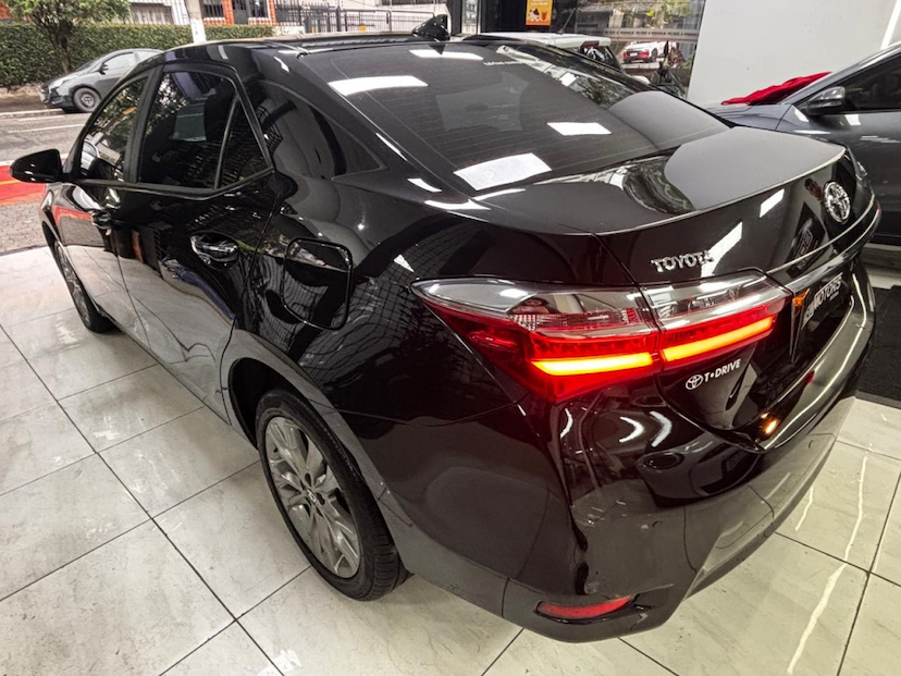 Foto do veículo TOYOTA COROLLA 2.0 XEI 16V FLEX 4P AUTOMÁTICO 2019 49.300 KM 113.777,00