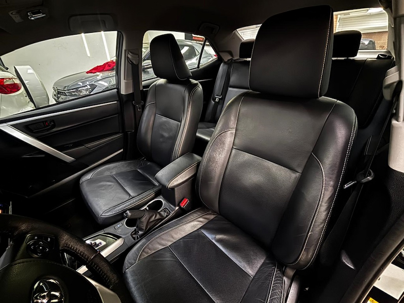 Foto do veículo TOYOTA COROLLA 2.0 XEI 16V FLEX 4P AUTOMÁTICO 2019 49.300 KM 113.777,00