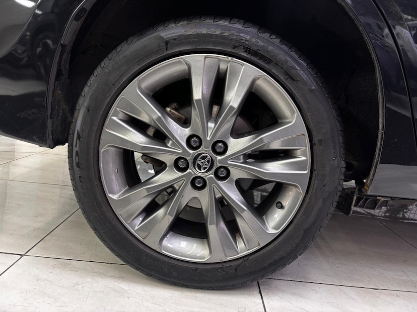 Foto do veículo TOYOTA COROLLA 2.0 XEI 16V FLEX 4P AUTOMÁTICO 2019 49.300 KM 113.777,00