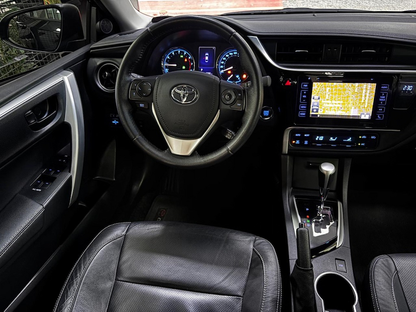 Foto do veículo TOYOTA COROLLA 2.0 XEI 16V FLEX 4P AUTOMÁTICO 2019 49.300 KM 113.777,00