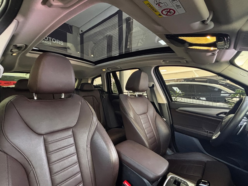 Foto do veículo BMW X3 2.0 16V HÍBRIDO X LINE XDRIVE30E STEPTRONIC 2023 30.735 KM 349.777,00