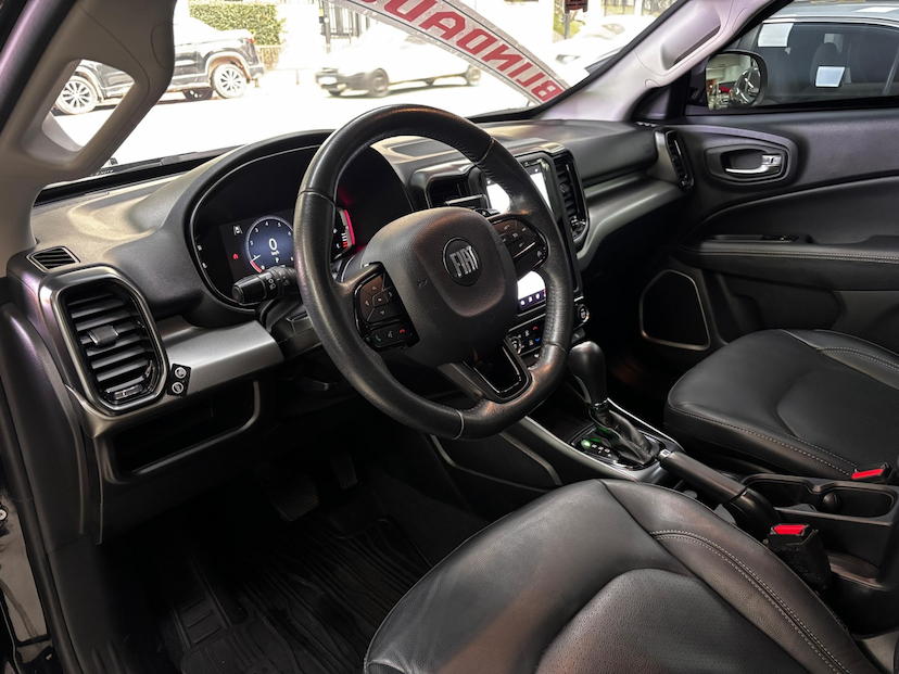 Foto do veículo FIAT TORO 1.3 TURBO 270 FLEX VOLCANO AT6 2022 47.814 KM 154.777,00