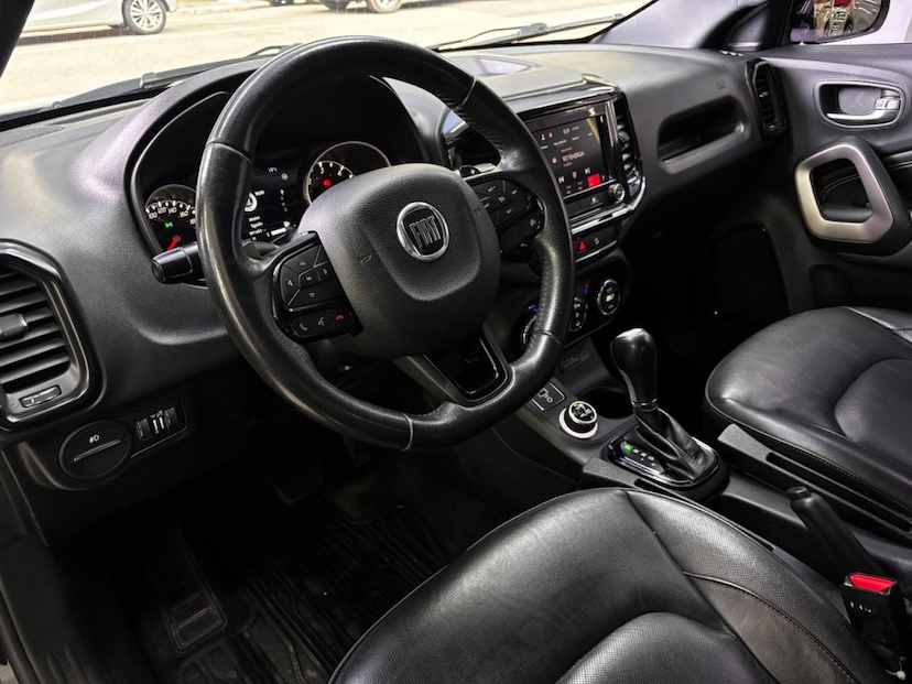 Foto do veículo FIAT TORO 2.0 16V TURBO DIESEL ULTRA 4WD AT9 2021 91.684 KM 118.777,00