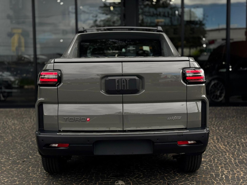 Foto do veículo FIAT TORO 1.3 TURBO 270 HYBRID ULTRA AT6 2027 0 KM 187.900,00