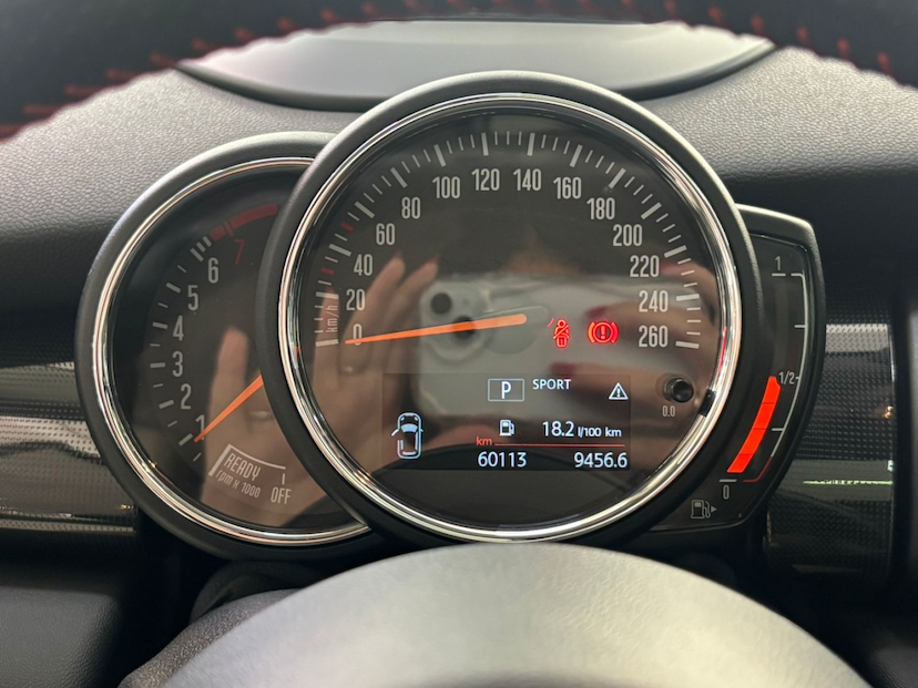 Foto do veículo MINI COOPER 2.0 16V TWINPOWER GASOLINA S 2P STEPTRONIC 2020 60.117 KM 134.777,00